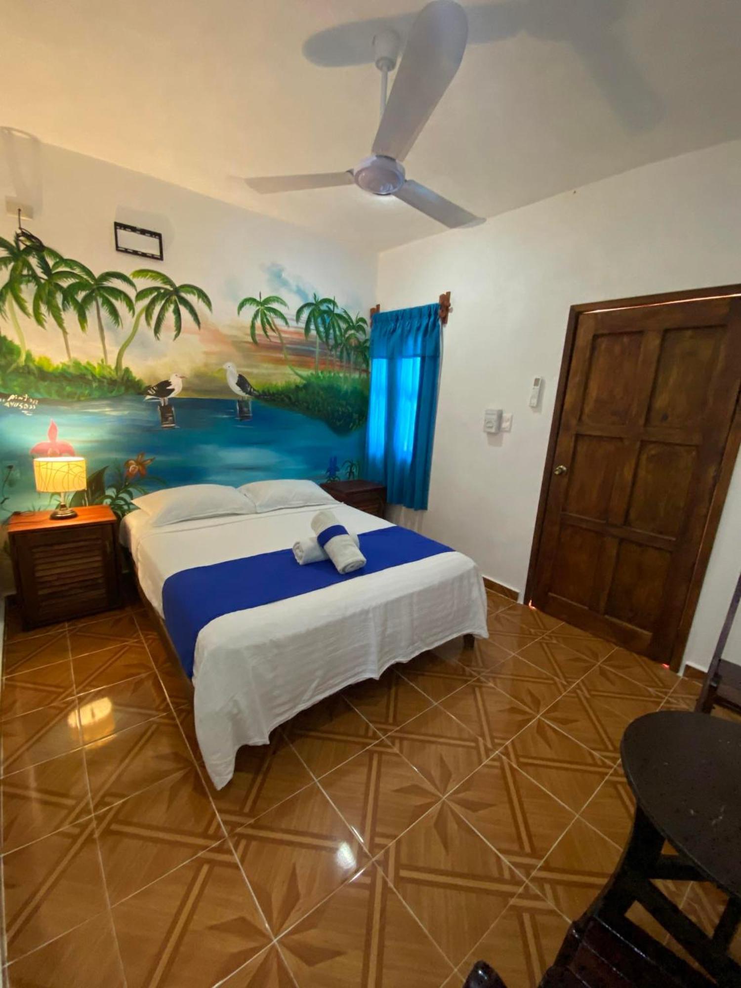 Casa Victor Avila Isla Holbox Екстериор снимка