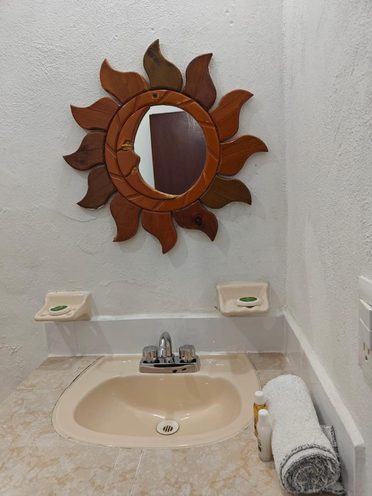 Casa Victor Avila Isla Holbox Екстериор снимка
