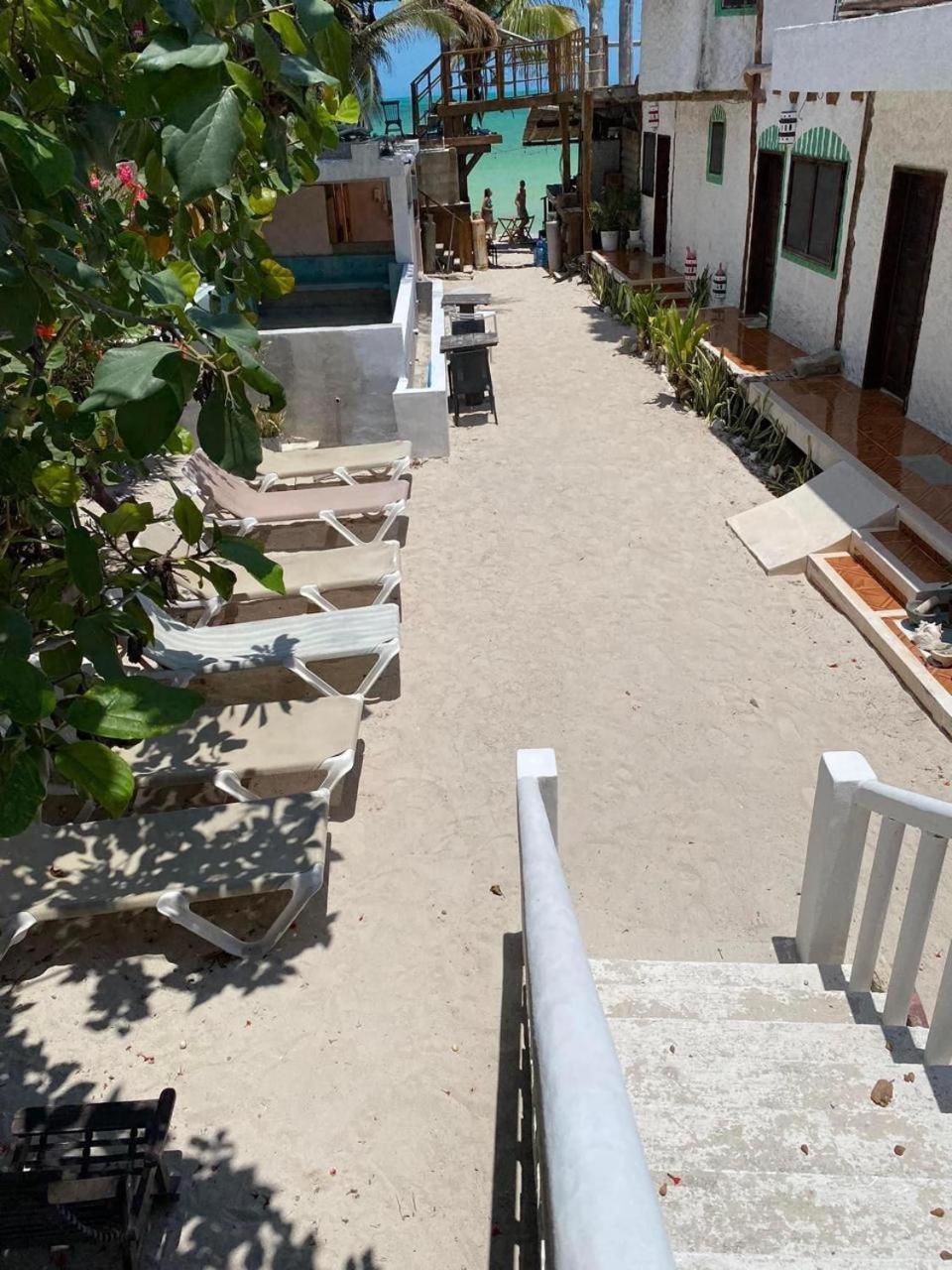 Casa Victor Avila Isla Holbox Екстериор снимка