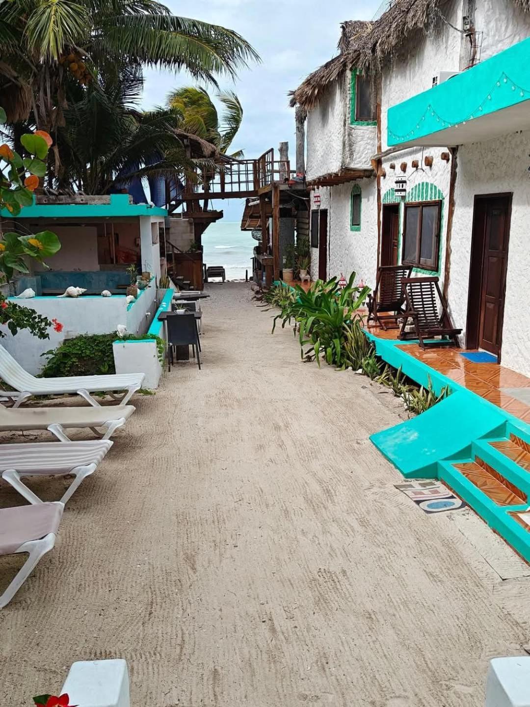 Casa Victor Avila Isla Holbox Екстериор снимка